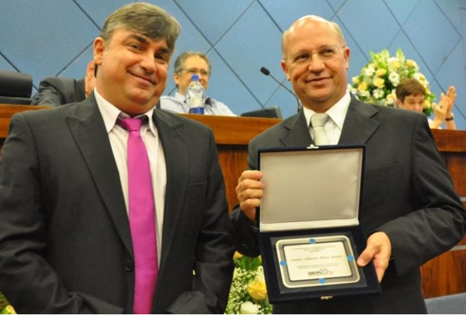 Nota de pesar do SINTPq pelo falecimento de Carlos Neder