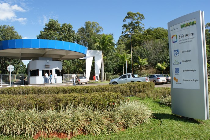 SINTPq e CNPEM realizam reunião para questionamentos dos trabalhadores sobre políticas da empresa