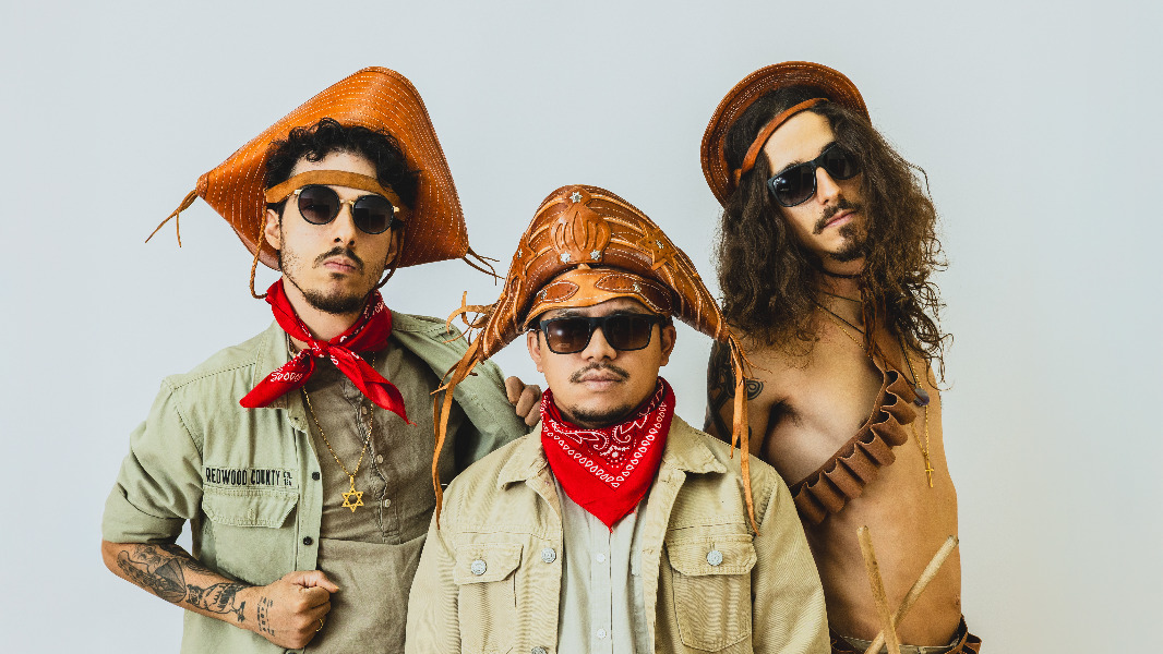 Banda Pitoresco apresenta show que une rock e ritmos nordestinos