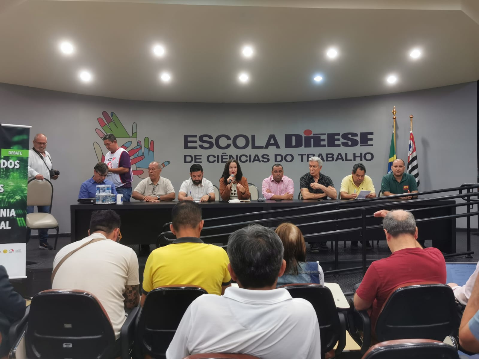 Primeiro Café com Ciência discutiu inteligência coletiva e o uso soberano de dados nacionais