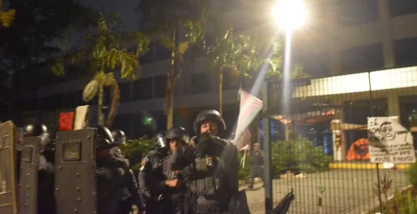 Audiência na Alesp debate extinção de cargos e reúne entidades da ciência; SINTPq cobra recomposição